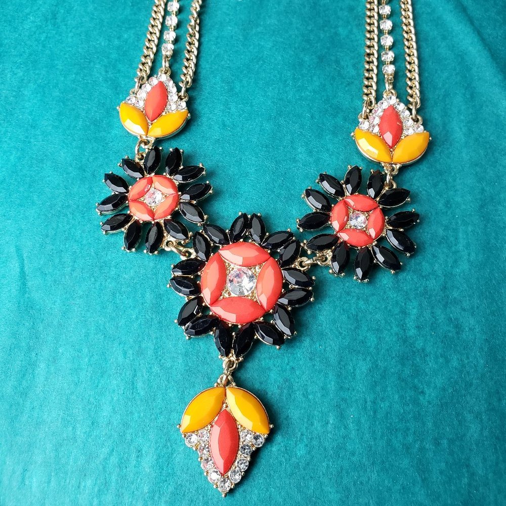 2/25$ J.Crew statement necklace